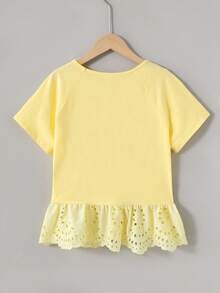SHEIN KidTween 女孩淡黃色修身落肩袖拼接刺繡蕾絲荷葉邊下擺 T-shirt 舒適針織上衣 - 黃色 - 查看 2