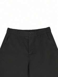 Manfinity Homme Men's Plus Size Solid Color Pocket Casual Versatile Straight LegBermuda Shorts - Black - View 4