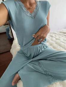 DAZY 女款蕾絲拼接百搭上衣與舒適長褲家居服套裝 - 藍色 - 查看 3