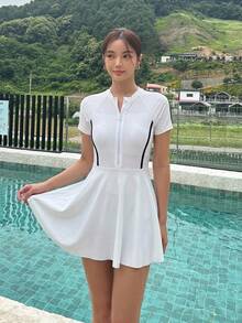 DAZY 女款拼色短袖連身泳裝洋裝，適合海灘度假、泳池派對、海灘派對夏季穿著 - 白色 - 查看 6
