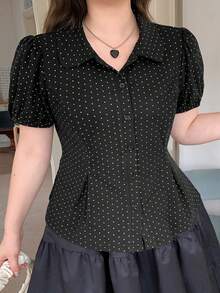 Dazy Plus 韓系時尚波點滿版印花短袖 Polo 衫，黑色大尺碼女款春夏季 T-shirt 可愛上衣 - 黑色 - 查看 4