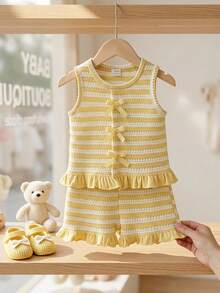 SHEIN 嬰兒/幼兒黃色與白色條紋蝴蝶結背心上衣套裝，女嬰荷葉邊夏季2件套服裝 - 黃色 - 查看 2
