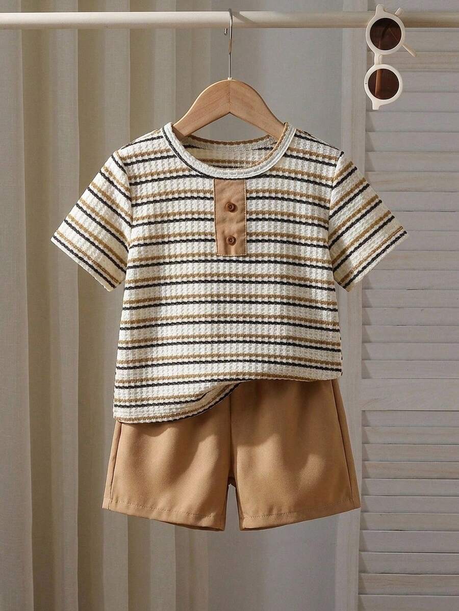 2pcs Boys Spring/Summer Striped Textured Short Sleeve Shirt & Shorts Set, Family Gathering, Beach Vacation - Multicolor - View 1