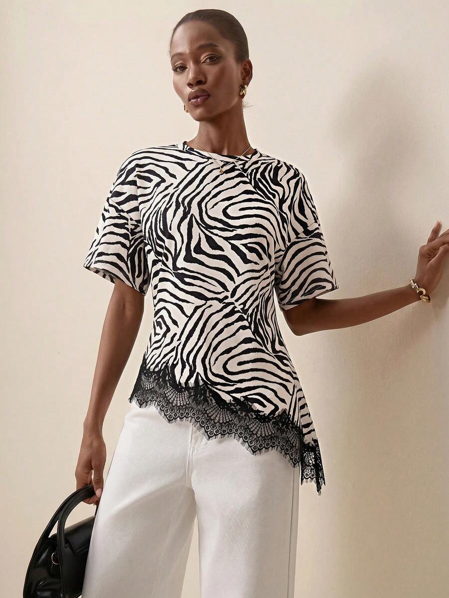 Briarwyn Atasan Wanita Motif Zebra dengan Patchwork Renda dan Hem Asimetris - MultiWarna - View 1