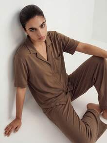 Ocili Studio Leisure Women's Solid Color Simple Short Sleeve Top And Pants Casual Homewear Set, Summer Holiday Season Outfit - Coffee Brown - View 4