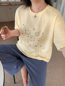 Dazy Plus 卡通印花寬鬆短袖上衣與長褲兩件套，春夏季秋季居家休閒睡衣套裝 - 黃色 - 查看 1