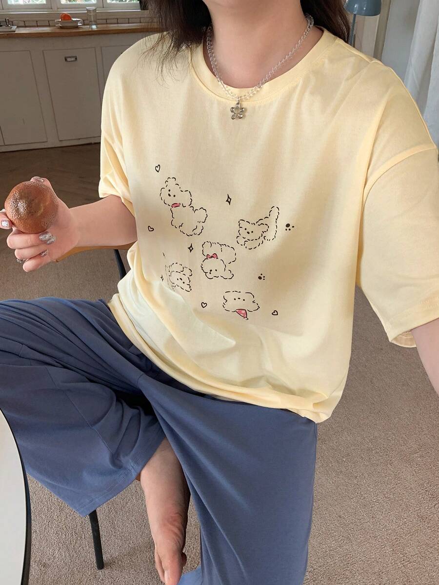 Dazy Plus 卡通印花寬鬆短袖上衣與長褲兩件套,春夏季秋季居家休閒睡衣套裝 - 黃色 - 查看 1