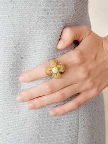 MOTF PREMIUM Anillo de flor hueca con apertura chapado en oro de 18K, nueva joyería de moda para mujer - Amarillo Oro - Ver 5