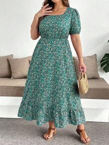 SHEIN Clasi Vestido de Talla Grande con Estampado Floral, Cuello Cuadrado y Bajo con Volantes - Verde Oscuro - Ver 3