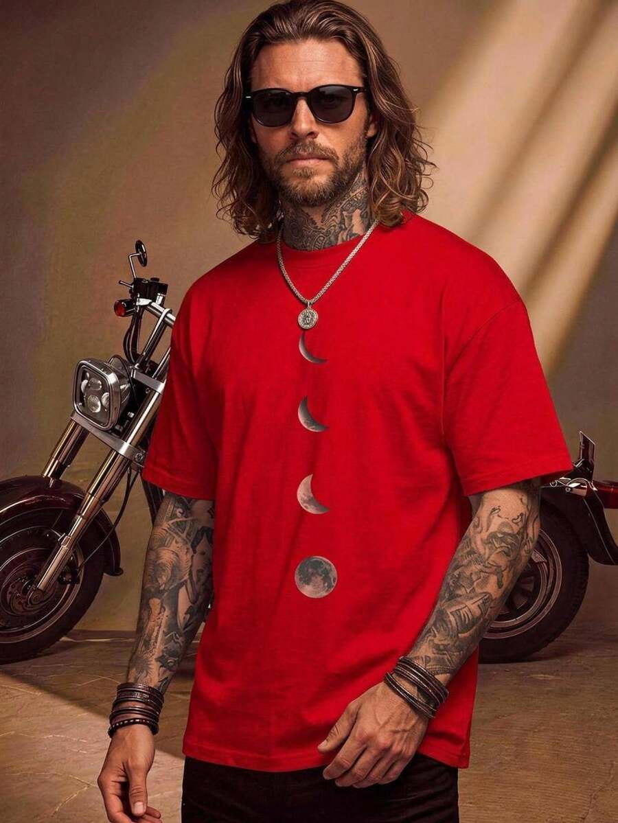 Manfinity Roughcore Camiseta de verano para hombres de manga corta con cuello redondo, unicolor, impresión de luna - Rojo - Ver 1