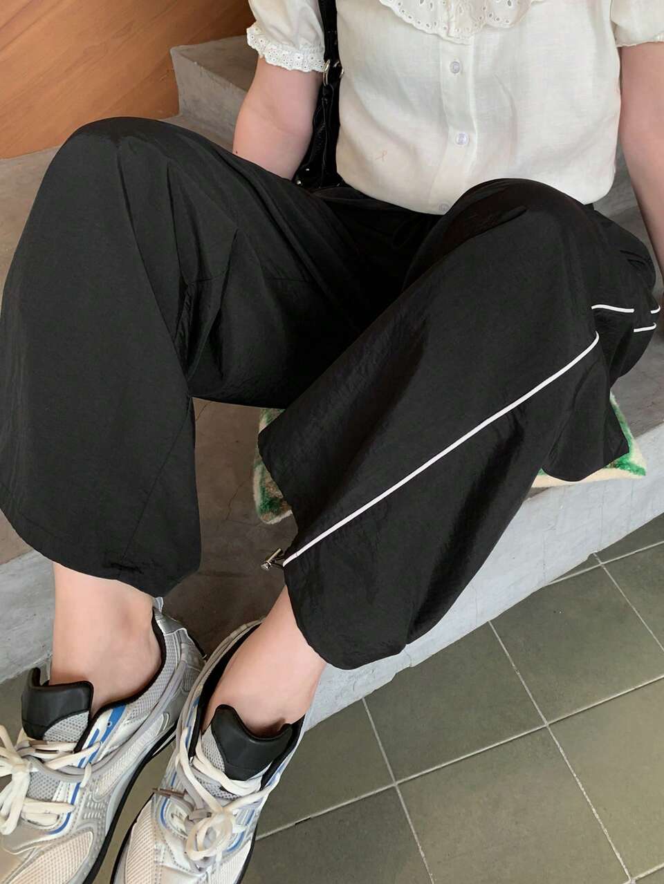 Dazy Plus Elastic Waist Loose Fit Sports Casual Long Pants All Season Black Fall