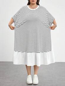 SHEIN CURVE+ 大尺碼女款夏季時尚休閒寬鬆舒適日常百搭黑白條紋拼接荷葉邊短袖中長洋裝，曲線可愛洋裝，極簡風格，歐美大尺碼荷葉邊洋裝，休閒女款旅行洋裝 - 白色 - 查看 5
