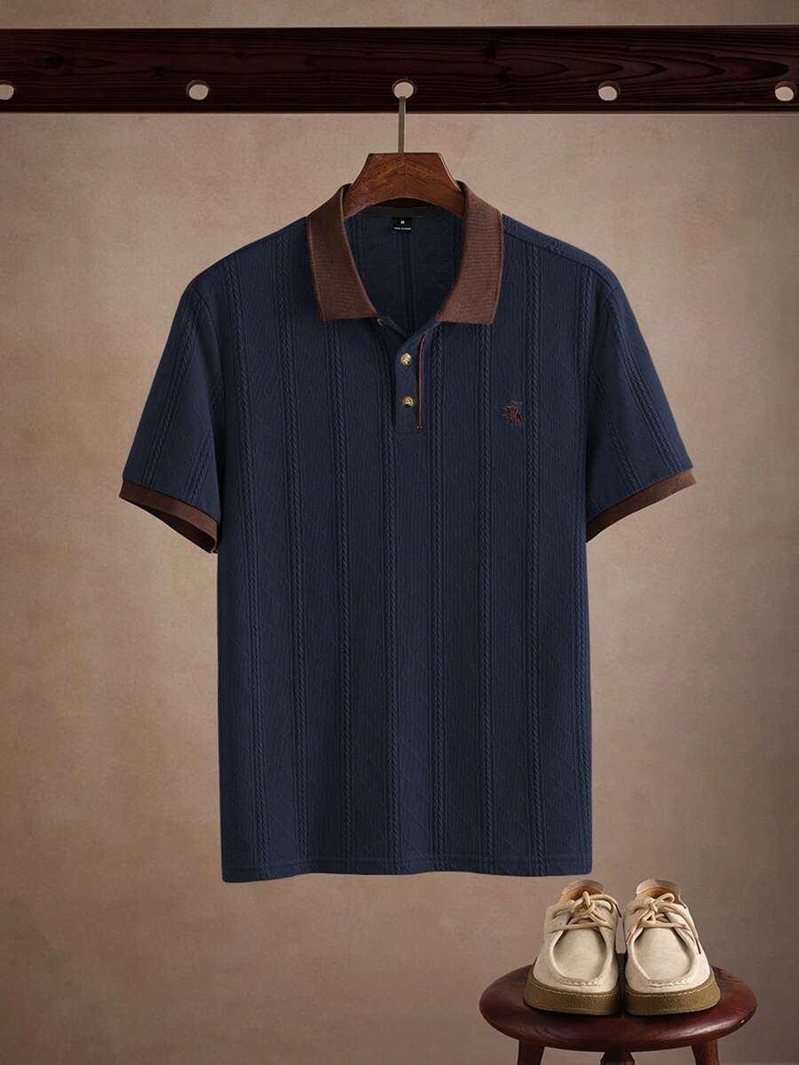 Core Aspect 男士翻領短袖 Polo 衫,針織鉤花布料,男士刺繡 Polo 衫,男士休閒 Polo 衫,男士鈕扣 Polo 衫,適合日常外出、朋友聚會、休閒週末時光,是送給男友或丈夫的完美禮物,INS 熱銷 Polo 衫 - 藏蓝色 - 查看 1