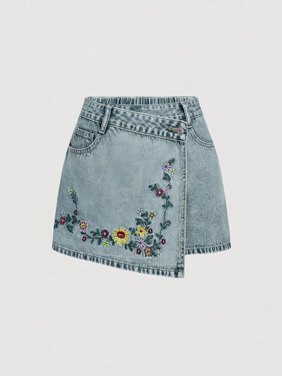 SHEIN Essnce 大尺碼女款休閒日常牛仔裙，附口袋、鈕扣與花卉刺繡圖案 - 藍色 - 查看 1