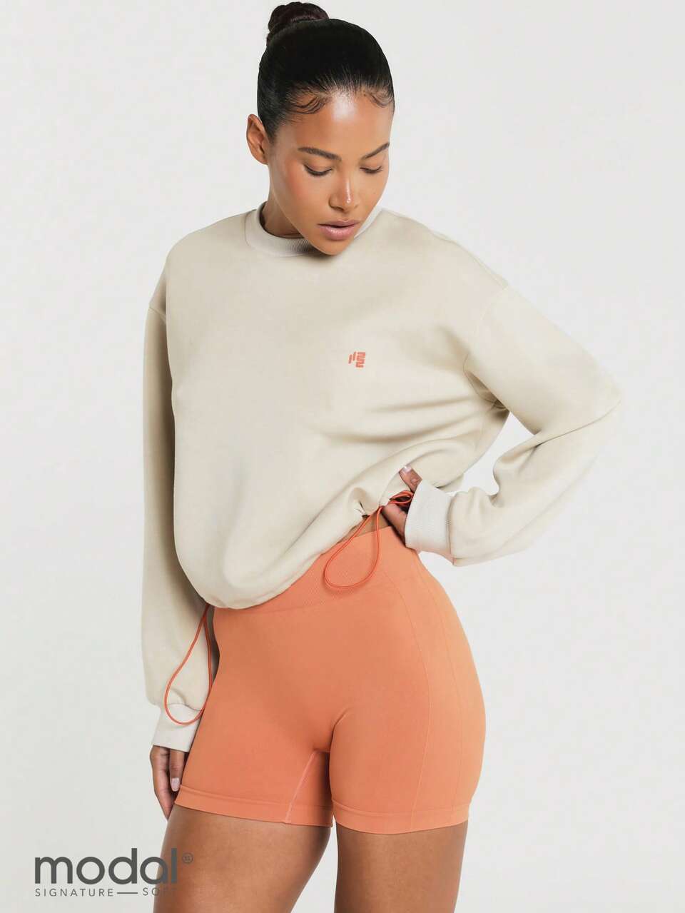 11SKNDS Oversized Crop Crewneck Sweatshirt With Ribbed Collar And Cuffs, Small Logo Detail, Dropped Shoulders, Relaxed Fit, Cozy Everyday Casual Pullover Top