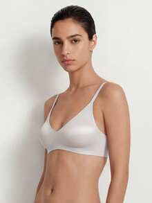 Ocili Studio 1pc Women's Seamless Wireless Bra, Deep V-Neck Gather Soft Support Jelly Bra, Comfortable Minimalist Everyday Bra Wedding - Baby Pink - View 3