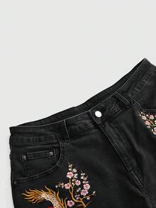 ROMWE Grunge Punk 大尺碼女款復古新中式刺繡毛邊牛仔短褲 - 灰色 - 查看 3