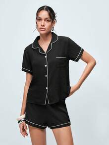 Softvol 2 件套女士泡泡绉黑色纯色夏季睡衣套装，短袖纽扣衬衫和短裤，夏季休闲家居服 - 黑色 - 查看 1