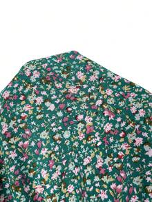 SHEIN Clasi Vestido de Talla Grande con Estampado Floral, Cuello Cuadrado y Bajo con Volantes - Verde Oscuro - Ver 7