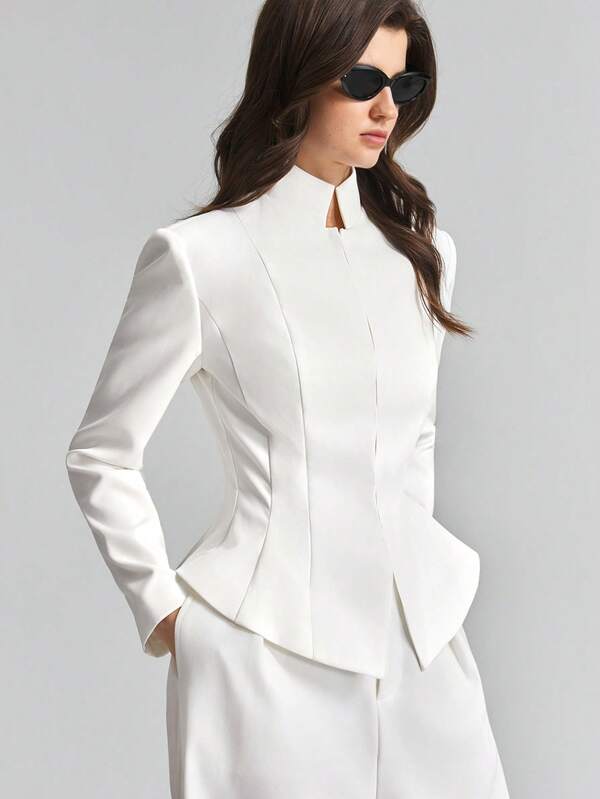 Ontre 2026 New Autumn Women's Blazer, Fitted Waist Solid Beige Color Long Sleeve Top, Small Stand Collar, Casual Commute, Urban Modern, Minimalist Elegant, Tea Party, Independence Day, Old Money Style, Teacher, Office Wear, Holiday Dress Up, Vacation, Date, Fashion Versatile Blazer