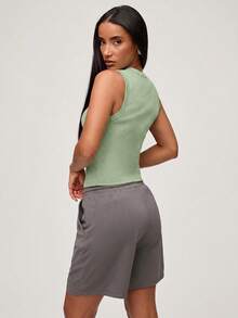 SHEIN BASICS 休閒素色針織圓領無袖修身開襟女款背心 - 綠色 - 查看 2