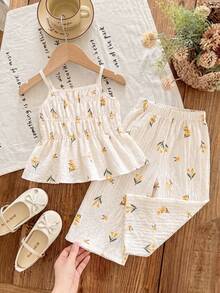 SHEIN Elladie kids 两件套少女可爱甜美吊带背心和阔腿裤套装，黄色碎花印花，休闲度假沙滩装 - 黃色 - 查看 1