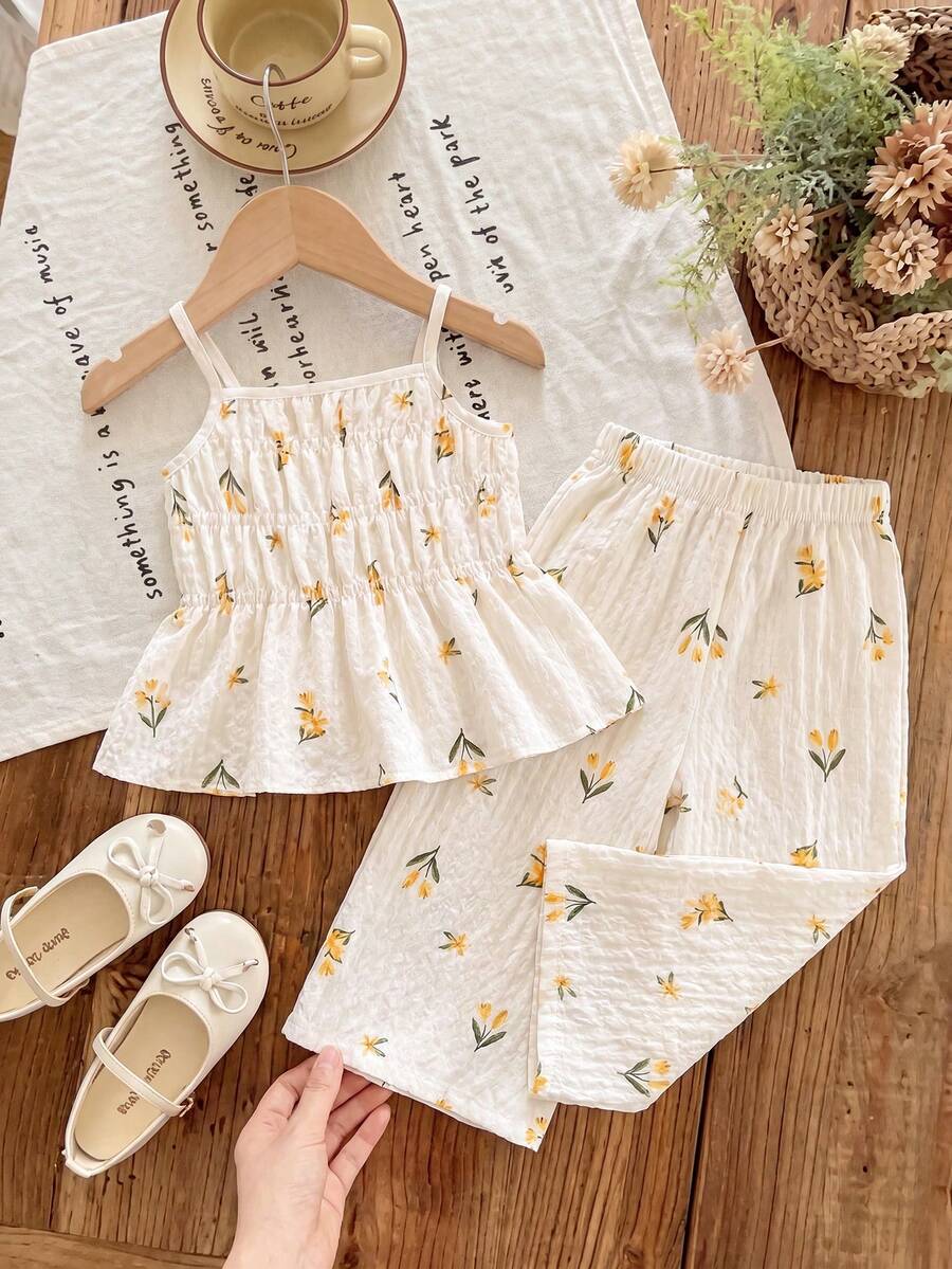SHEIN Elladie kids 两件套少女可爱甜美吊带背心和阔腿裤套装,黄色碎花印花,休闲度假沙滩装 - 黃色 - 查看 1