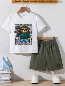 SHEIN 2件套儿童/青少年男童休闲运动可爱小熊图案圆领T恤和短裤套装，适合通勤、上学、日常休闲穿着、运动、春夏穿着。 - 軍綠色 - 查看 6