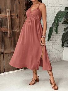 SHEIN Vestido de maternidad de unicolor sin espalda con lazo, tirantes de espagueti y abertura lateral - Color caoba - Ver 4