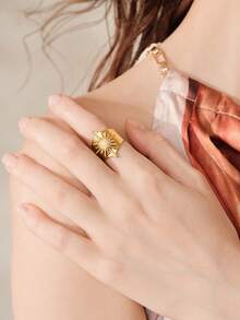 MOTF PREMIUM PRE GOLD PLATED SUN STONE RING - Yellow Gold - View 1
