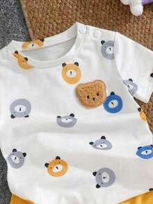SHEIN Playful Pals 男婴两件套服装，卡通熊装饰领短袖开衫和熊印花短裤套装，罗纹面料，夏季男婴服装套装 - 黃色 - 查看 8