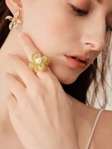 MOTF PREMIUM Anillo de flor hueca con apertura chapado en oro de 18K, nueva joyería de moda para mujer - Amarillo Oro - Ver 9