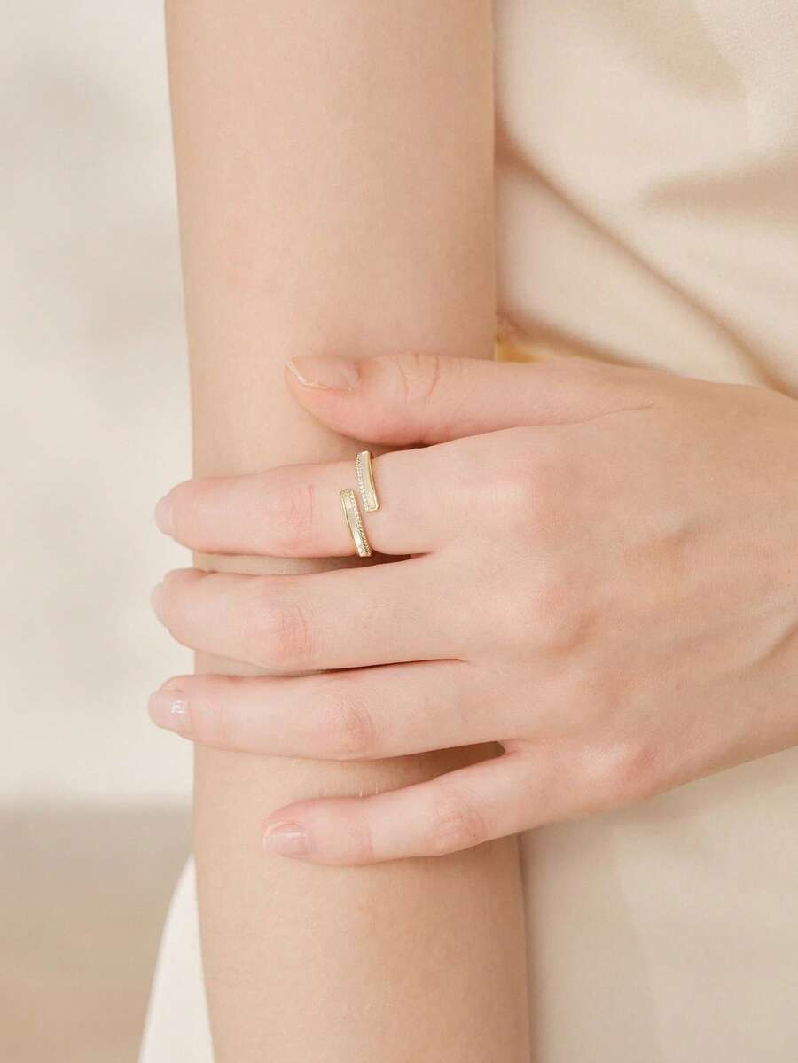 MOTF PREMIUM Anillo de Cruz de Nicho Chapado en Oro de 18K con Diseño Abierto, Lujo Ligero, Ajustable y de Temperamento - Amarillo Oro - Ver 2