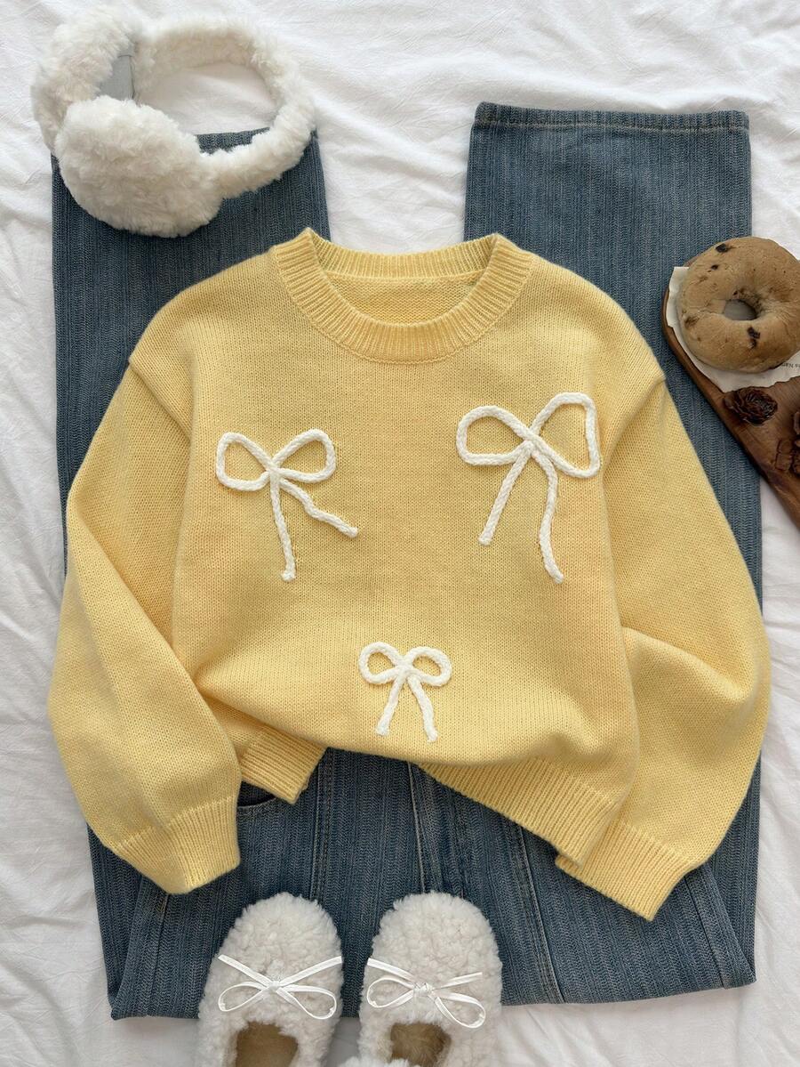 SHEIN Genkimix Kids 青少年女孩毛衣,奶油黃圓領套頭衫,3D刺繡白色蝴蝶結,柔軟針織上衣,可愛甜美極簡長袖,適合秋冬居家、外出、派對、拍照、戶外玩耍 - 黃色 - 查看 1
