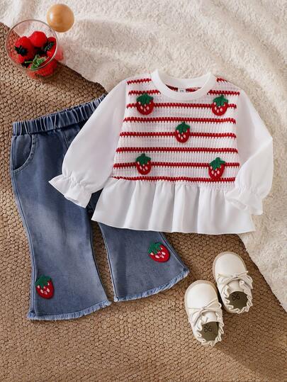 SHEIN Conjunto de patchwork de fresa para niña bebé, top de manga larga a rayas con efecto de dos piezas y pantalones de mezclilla con dobladillo deshilachado, estilo preppy suave, lindo y fresco, conjunto cómodo y versátil de 2 piezas para primavera y otoño, prenda imprescindible de uso diario para mamás