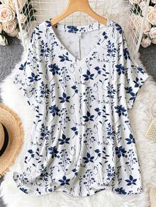 EMERY ROSE Plus Size V-Neck Batwing Sleeve Floral Print T-Shirt - Multicolor - View 1