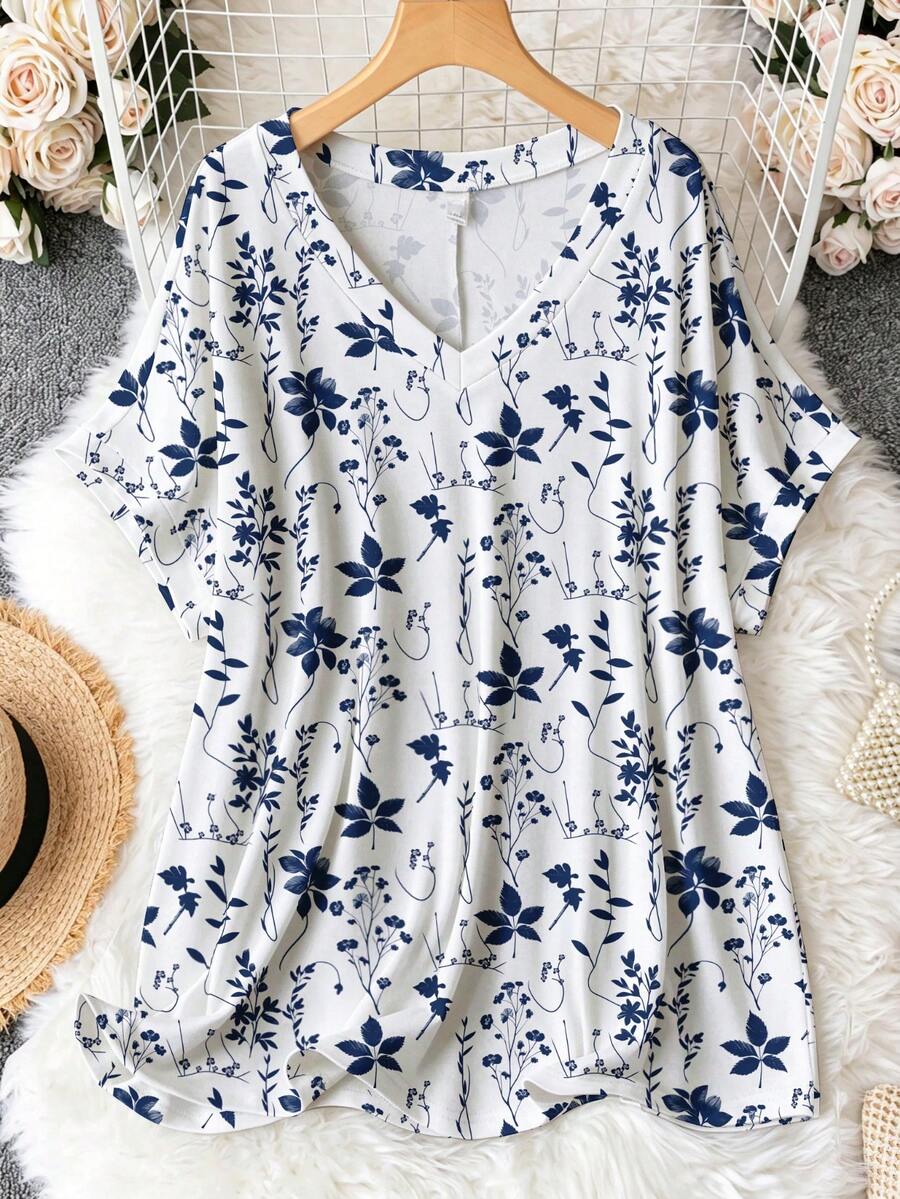 EMERY ROSE Plus Size V-Neck Batwing Sleeve Floral Print T-Shirt - Multicolor - View 1