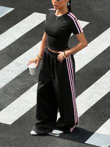 Muchica 女款條紋短袖T恤與長褲休閒黑色針織套裝 - 黑色 - 查看 4