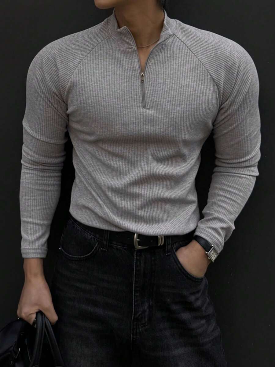 DAZY Slim Fit Half-Button Grey Letter Embroidery Raglan Sleeve Men's T-Shirt - Grey - View 1
