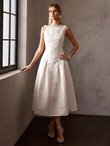 MOTF PREMIUM WOMEN'S GOLD THREAD ROSE JACQUARD RHINESTONE STRIPED DECOR SLEEVELESS ELEGANT DRESS - White - View 2