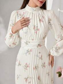 Modelyn 女款婚禮茶會收腰百褶洋裝，洗禮與入籍儀式適用，新娘母親穿著，粉色花卉秋季休閒優雅風 - 白色 - 查看 7