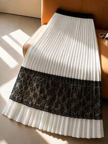 SHEIN Clasi Plus Size Women's Lace Patchwork Pleated A-Line Maxi Skirt - Apricot - View 2