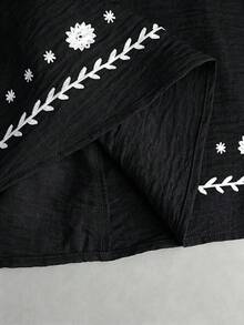 SHEIN Franclia 女款休閒度假裙、女款優雅裙、女款假期裙、女款春夏裙、女款畢業季裙、女款優雅裙、女款外出裙、女款沙灘裙、女款藍色裙、女款定位印花裙 - 黑色 - 查看 4