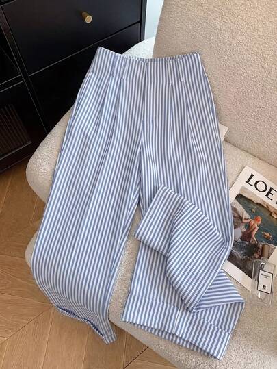 SHEIN Pantalones largos rectos de pierna ancha y holgados para mujer, diseño de nicho versátil, azul y blanco a rayas, con diseño de falsa tapeta y dobladillo enrollado, estilo elegante y profesional de maestra, estilo campus estudiantil de alta elegancia, para San Valentín, Carnaval, Pascua, Día del Trabajo, viajes suaves, vacaciones y streetwear, nuevo artículo de moda esencial de primavera/verano