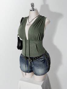 SHEIN ICON 大尺碼 Y2K 軍綠色連帽無袖收腰口袋背心，深 V 領連帽上衣 - 軍綠色 - 查看 10