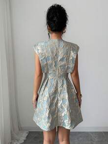 SHEIN Elenzya 优雅浪漫度假通勤派对提花浅绿色浅金色珍珠纽扣无袖女士迷你连衣裙 - 綠色 - 查看 2