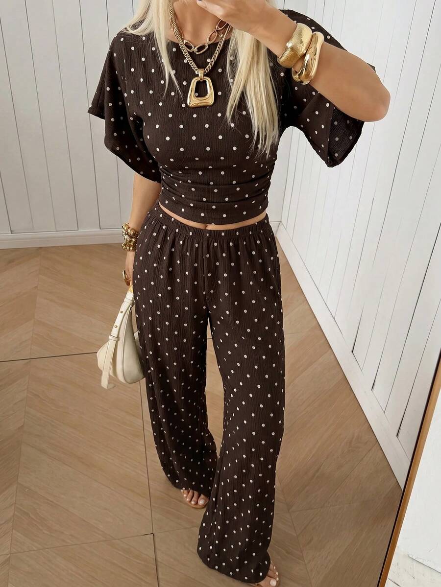 SHEIN EZwear 女款棕色與白色波點印花百褶上衣與寬鬆長褲套裝,適合度假、夏季休閒度假 - 咖啡棕 - 查看 1