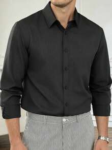 Core Aspect Kemeja Pria Lengan Panjang Kancing Tunggal dengan Motif Halus untuk Bisnis, Cocok untuk Kantor dan Acara Malam Hari - Navy Blue - View 2