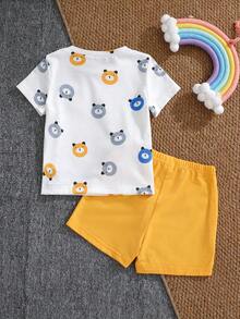 SHEIN Playful Pals 男婴两件套服装，卡通熊装饰领短袖开衫和熊印花短裤套装，罗纹面料，夏季男婴服装套装 - 黃色 - 查看 3