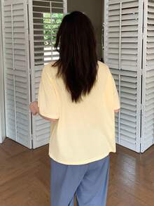 Dazy Plus 卡通印花寬鬆短袖上衣與長褲兩件套，春夏季秋季居家休閒睡衣套裝 - 黃色 - 查看 4